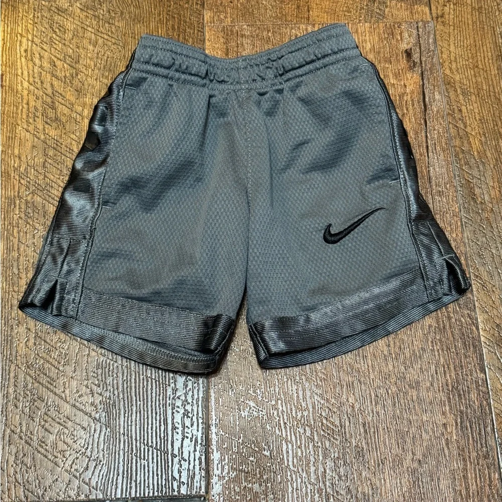 🌼4/$25🌼 Youth 2T Athletic Shorts Bundle